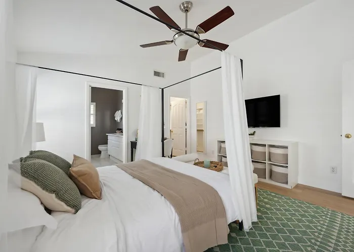 3br Pool With Waterfall And Mini Golf - Near Jw
