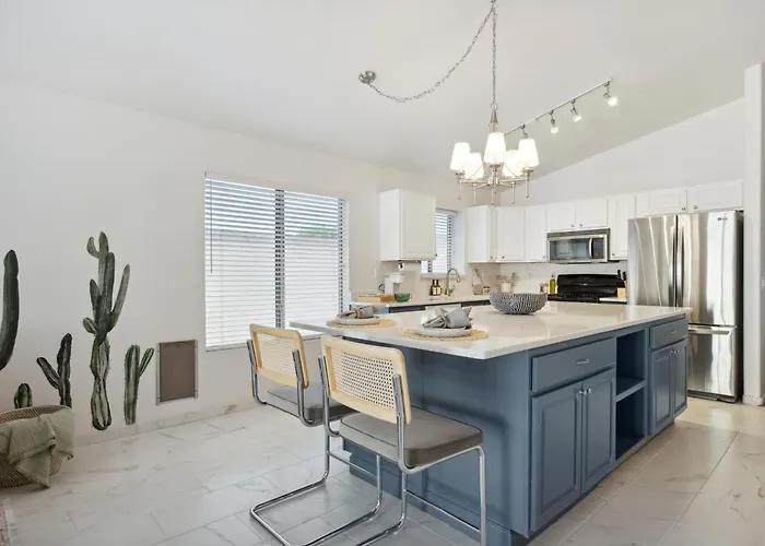Villa 3br Pool With Waterfall And Mini Golf - Near Jw Phoenix