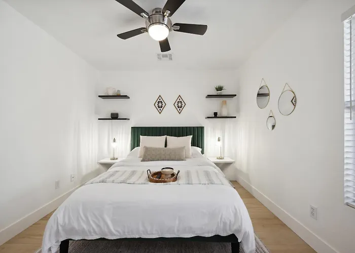 Villa 3br Pool With Waterfall And Mini Golf - Near Jw Phoenix
