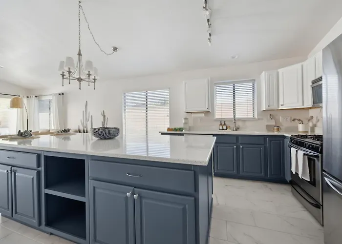 3br Pool With Waterfall And Mini Golf - Near Jw Phoenix