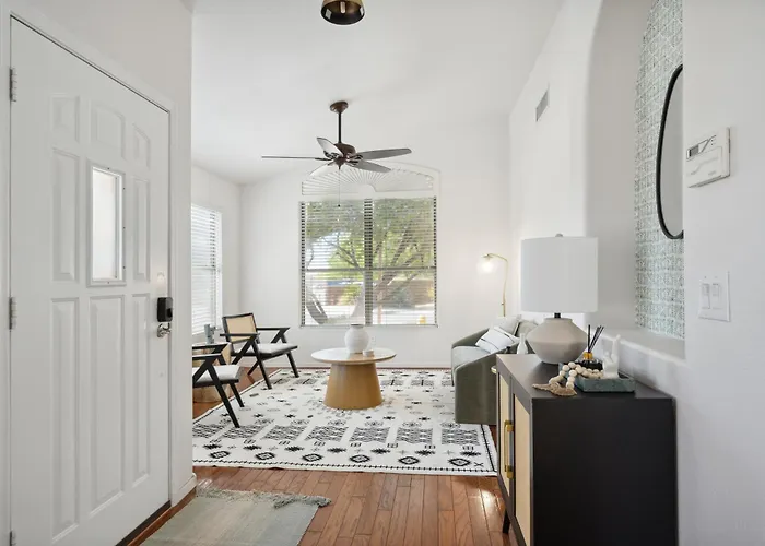 3br Pool With Waterfall And Mini Golf - Near Jw * Phoenix